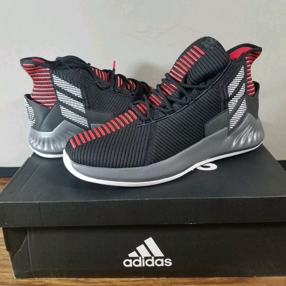 d rose 9 black and red